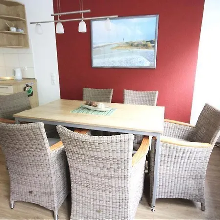 Ferienwohnung-304-hohe-lith-strandnah-mit-eigenem-strandkorb-am-meer *
