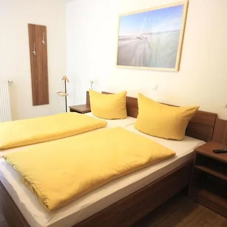 Ferienwohnung-304-hohe-lith-strandnah-mit-eigenem-strandkorb-am-meer アパート *